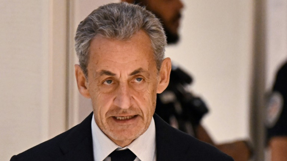 La justicia francesa condena al expresidente Sarkozy en caso de financiación ilegal libia