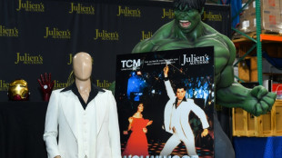 Virevolter comme Travolta: le costume de "La fi&egrave;vre du samedi soir" aux ench&egrave;res