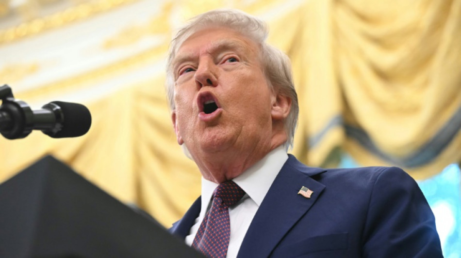 Une frappe américaine tue 11 "narcoterroristes" sur un bateau parti du Venezuela, affirme Trump