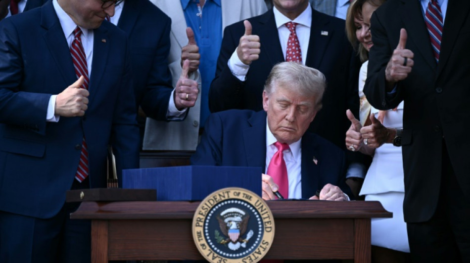 Trump unterzeichnet umstrittenes Steuergesetz bei Zeremonie am Unabh&auml;ngigkeitstag