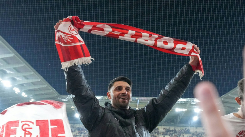 Grifo mit "i-T&uuml;pfelchen" bei Freiburger Aufholjagd