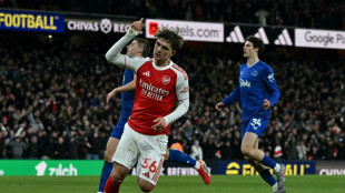 Arsenal vence Everton (1-0) e acelera rumo ao t&iacute;tulo; City n&atilde;o consegue seguir ritmo