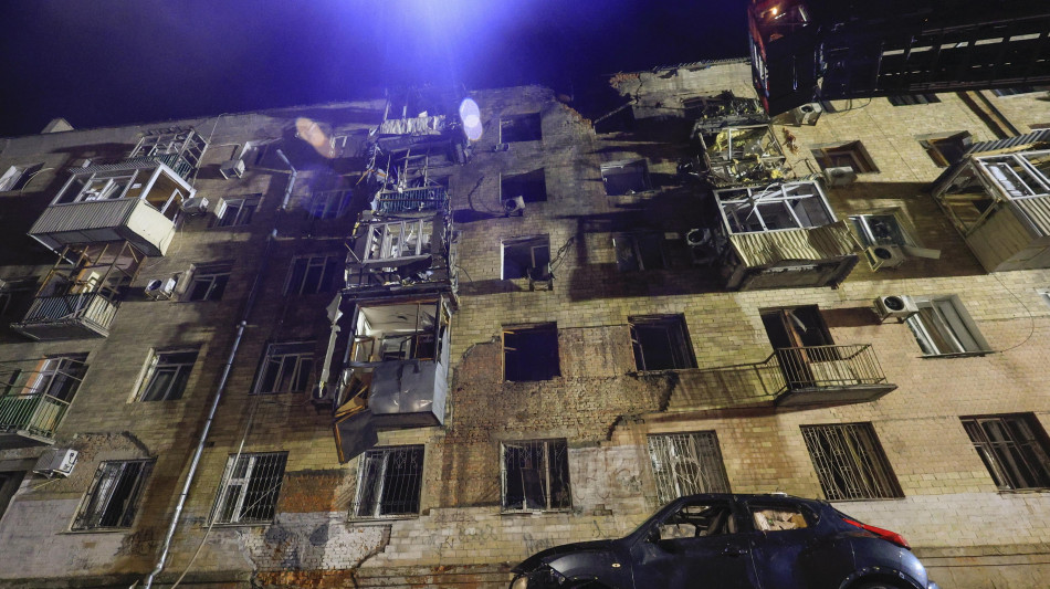 'Vasto attacco di droni russi sulle citt&agrave; ucraine, anche Kiev'