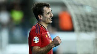 Espa&ntilde;a gana 3-1 en Chipre y se afianza en el liderato de grupo