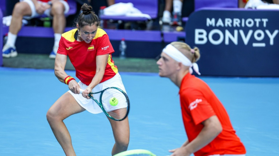 Espa&ntilde;a vence 2-1 a Brasil en arranque de la United Cup de tenis