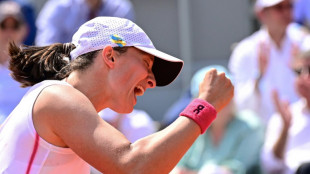 Roland-Garros: Swiatek en demi-finales, &agrave; une marche du duel attendu contre Sabalenka