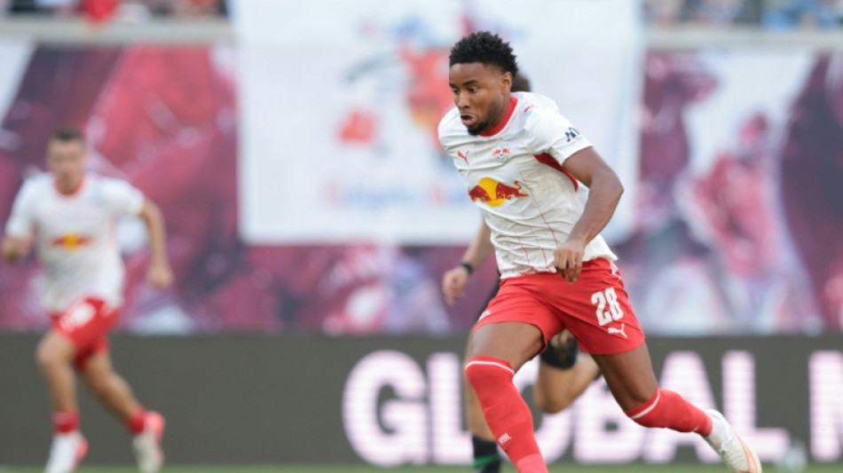 Bundesliga brings the band back together in Premier League's shadow