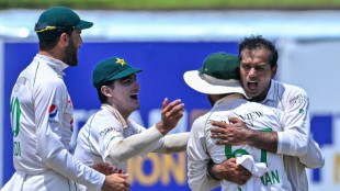 Pakistan spinners strike but Sri Lanka's Madushka stands firm
