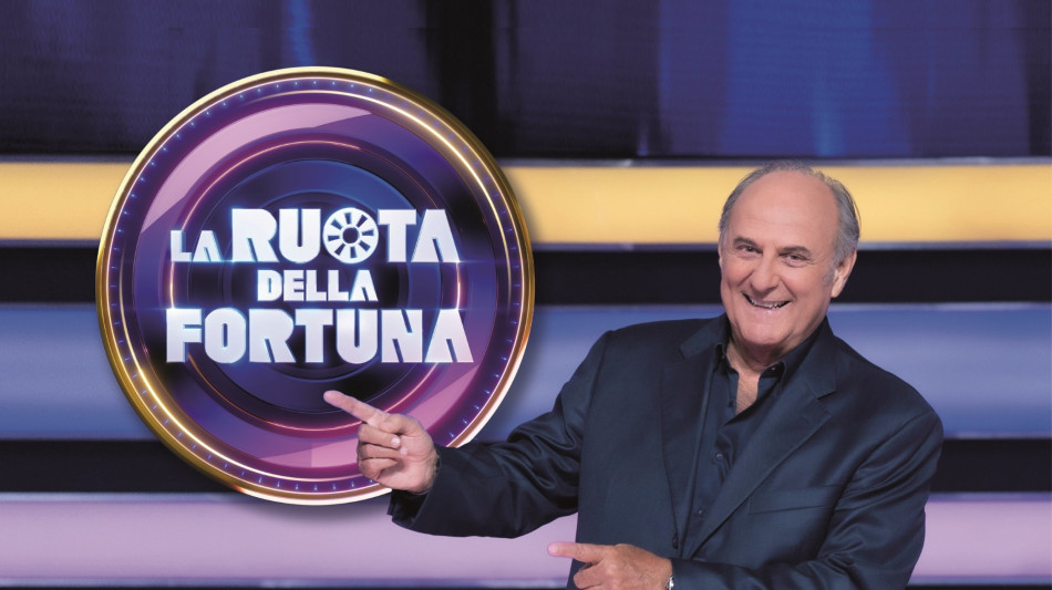 Scotti batte De Martino, il 'grazie' di Pier Silvio Berlusconi