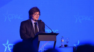 No Paraguai, Milei homenageia Kirk e rejeita "qualquer opção moderada"