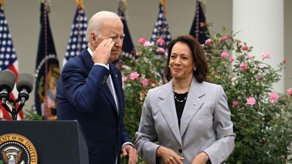 Kamala Harris en pole position pour remplacer Biden dans une campagne bouscul&eacute;e