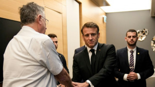 Macron en Isra&euml;l: lib&eacute;rer les otages est "le premier objectif"