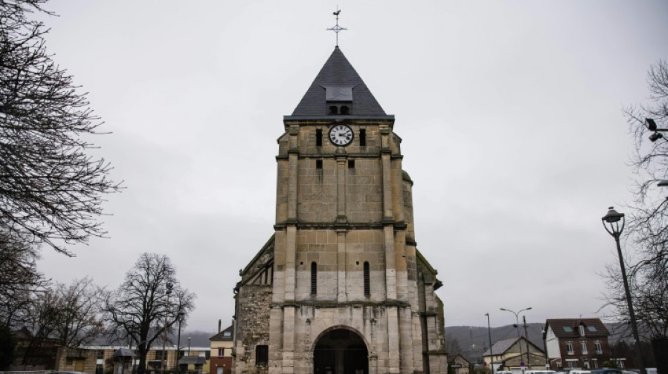 Proc&egrave;s Saint-Etienne-du-Rouvray: de huit &agrave; treize ans de prison pour les trois accus&eacute;s pr&eacute;sents