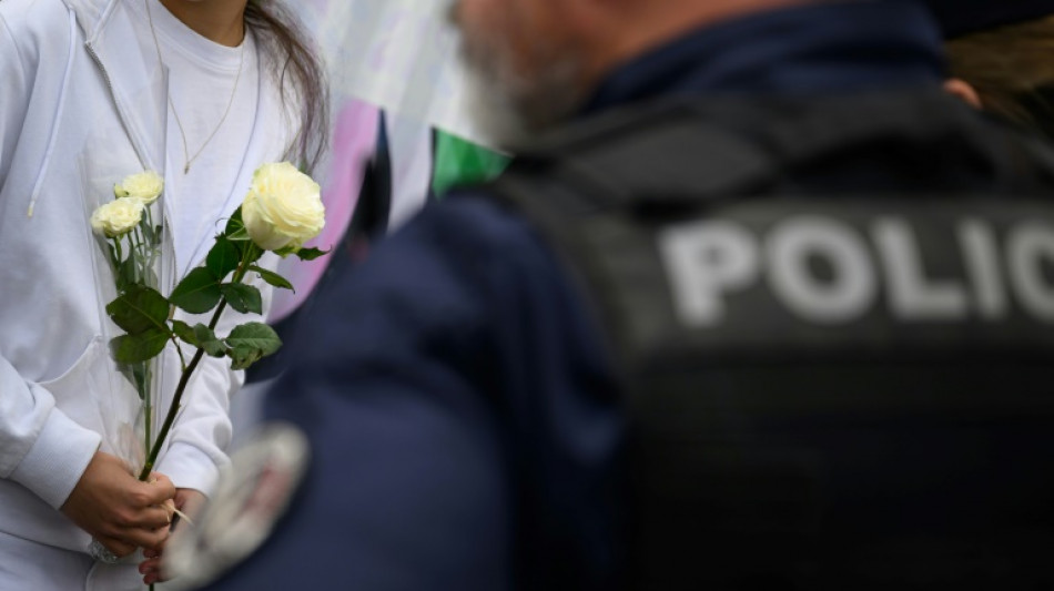 Réseaux sociaux et effet de groupe aux racines du fléau des couteaux chez les jeunes