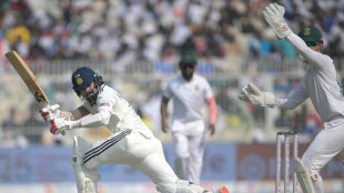 India close in on lead despite South African strikes