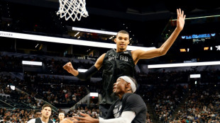 More than 13,000 fans turn out for Spurs practice