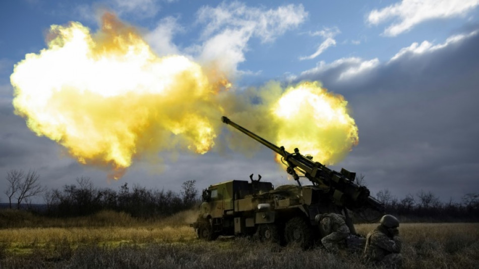 L'Ukraine alerte sur une p&eacute;nurie de munitions, Paris lance une coalition "artillerie" pour Kiev