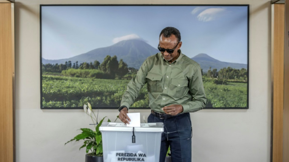 Rwanda: 99,18% des voix pour le pr&eacute;sident Kagame, r&eacute;&eacute;lu pour un quatri&egrave;me mandat