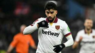 Lucas Paquet&aacute; volta ao Flamengo em transfer&ecirc;ncia recorde no futebol sul-americano