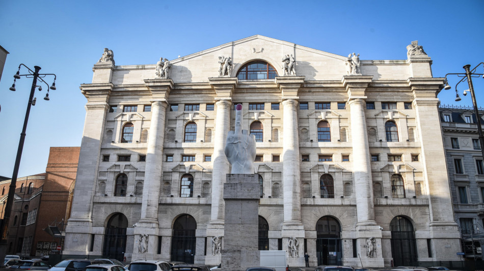 Borsa: Milano a 40.700 punti, aggiorna i massimi dal 2007