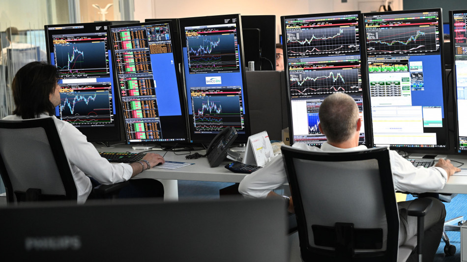 Lo spread tra Btp e Bund apre poco mosso a 111 punti