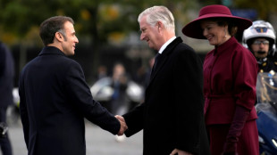 Le roi des Belges Philippe et son &eacute;pouse Mathilde entament une visite d'Etat en France