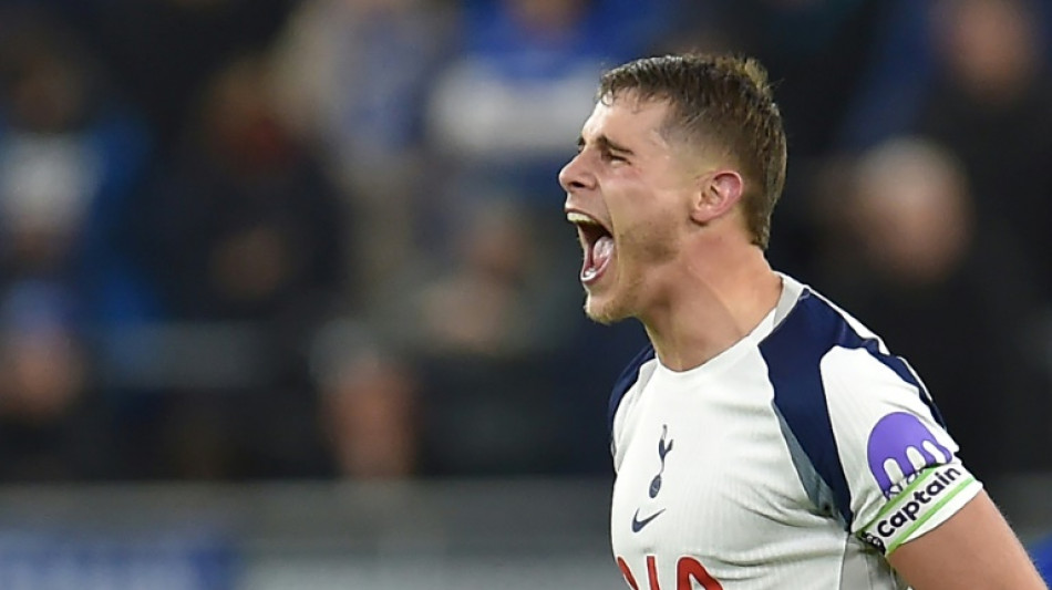 Van de Ven double sinks Everton as Spurs climb to third