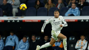 Real Madrid luta pela lideran&ccedil;a do Espanhol em jogo adiado contra o Valencia