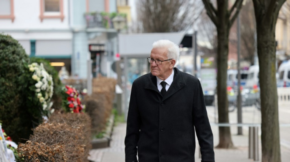 "Zunehmende Polarisierung" &ndash; Kretschmann besorgt &uuml;ber H&auml;rte der Arbeitsk&auml;mpfe 