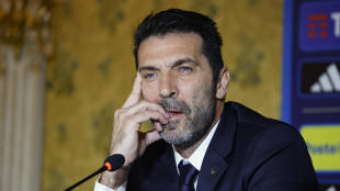 Buffon "niente stage Italia? Pi&ugrave; forti anche di questo"