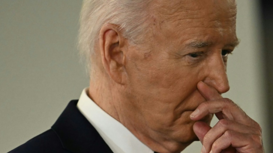 Pas de tr&ecirc;ve malgr&eacute; la f&ecirc;te nationale pour Biden, en pleine crise sur sa candidature