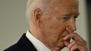 Pas de tr&ecirc;ve malgr&eacute; la f&ecirc;te nationale pour Biden, en pleine crise sur sa candidature