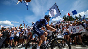 Tour de France: Pinot tire sa r&eacute;v&eacute;rence, le Petit Ballon en transe