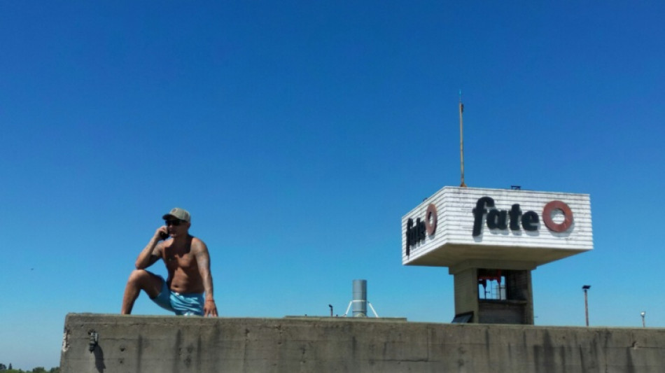 Cierra una hist&oacute;rica f&aacute;brica de neum&aacute;ticos en Argentina en la antesala de una huelga general