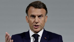 Macron inicia campanha na Fran&ccedil;a contra os 'extremos'
