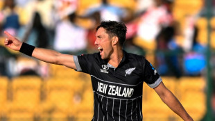 New Zealand bowl out Sri Lanka for 171 in key World Cup clash