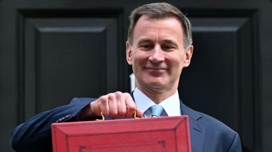Britische Regierung k&uuml;ndigt vor Wahl weitere Steuersenkungen an