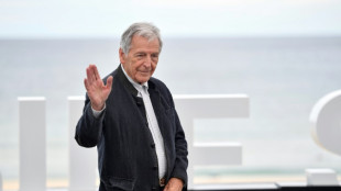 Fin de vie: Costa-Gavras r&eacute;clame du "courage" politique pour "aider &agrave; mourir"
