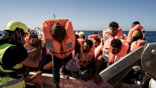 Operaci&oacute;n de rescate en Grecia de un barco con unos 500 migrantes a bordo