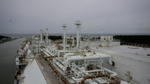 Regas wird die zwei schwimmenden LNG-Terminals in Mukran auf R&uuml;gen betreiben