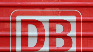 Bericht: Ampel-Politiker wollen Geld aus Schenker-Verkauf auch f&uuml;r Schiene ausgeben
