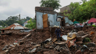 En Afrique du Sud, des kilom&egrave;tres de boue et des disparus apr&egrave;s les inondations