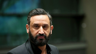 Carton jaune pour Europe 1 et l'&eacute;mission d'Hanouna sp&eacute;ciale l&eacute;gislatives
