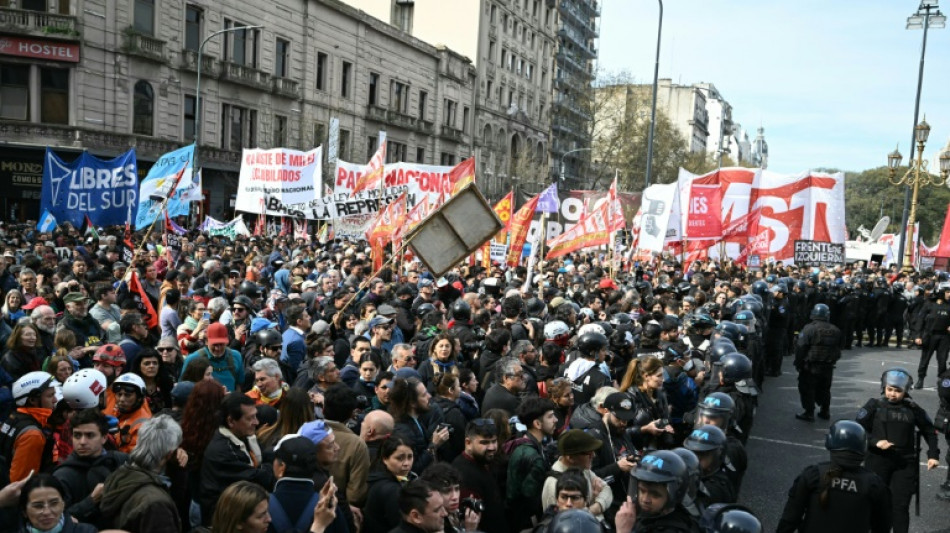 Argentine: sur les retraites, Milei marque un point au Parlement, malgr&eacute; la rue