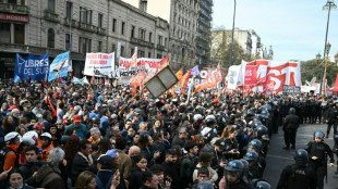 Argentine: sur les retraites, Milei marque un point au Parlement, malgr&eacute; la rue