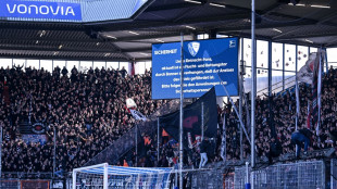 Anstoß in Bochum nach 50 Minuten Verspätung