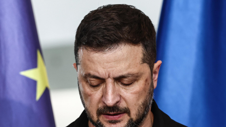 Zelensky,'Mosca non può mettere veto su Kiev in Ue e Nato'