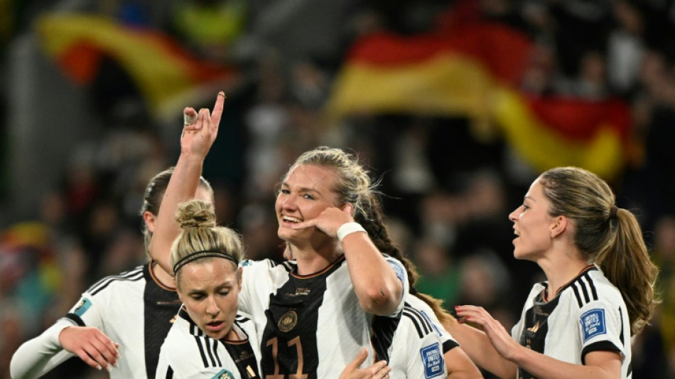 Mondial f&eacute;minin: l'Allemagne et Popp d&eacute;marrent fort 
