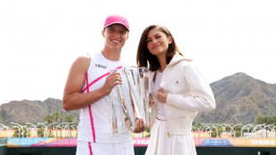 Swiatek celebra su t&iacute;tulo de Indian Wells con Zendaya