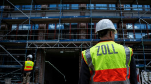 850 Beamte bei großangelegter Razzia: Ermittlungen wegen Schwarz- und Zwangsarbeit